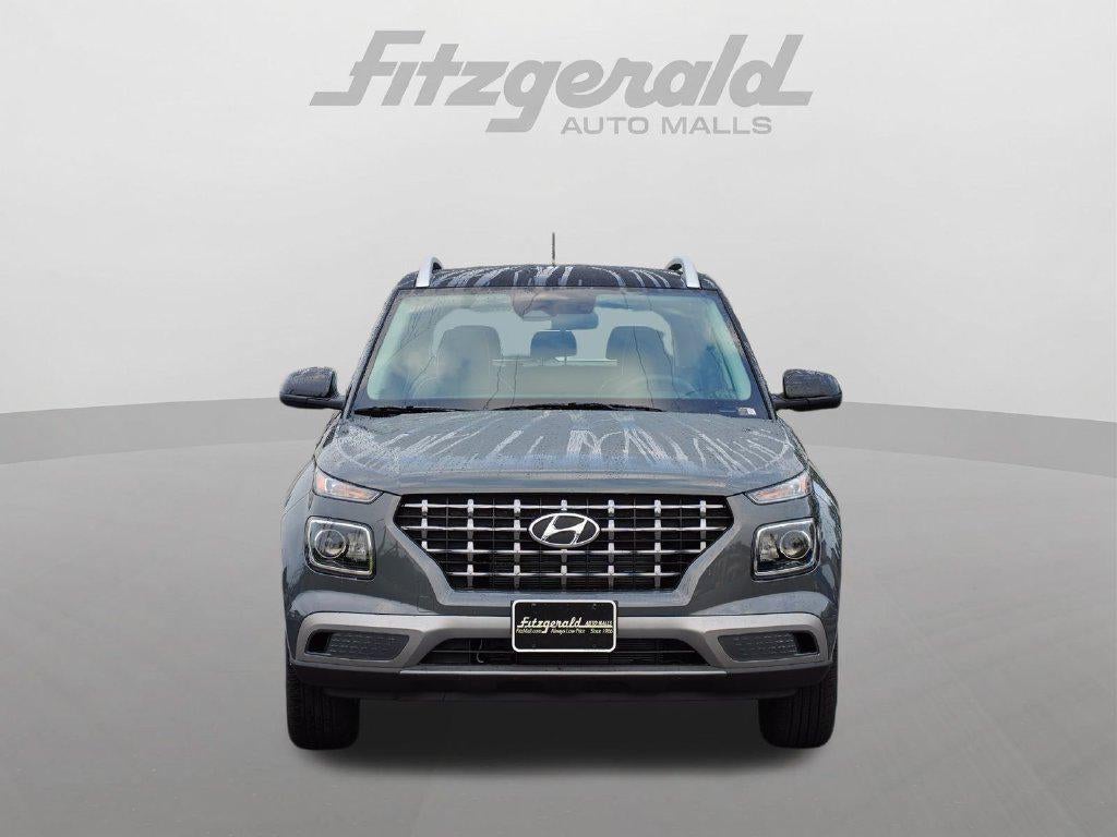 2026 Hyundai Venue SEL w/Two-Tone Roof