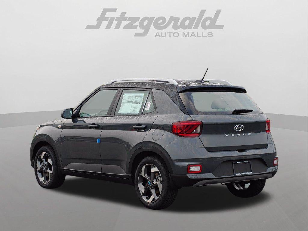 2026 Hyundai Venue SEL w/Two-Tone Roof