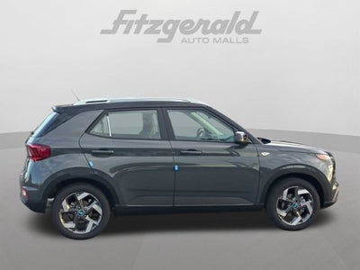 2026 Hyundai Venue SEL w/Two-Tone Roof