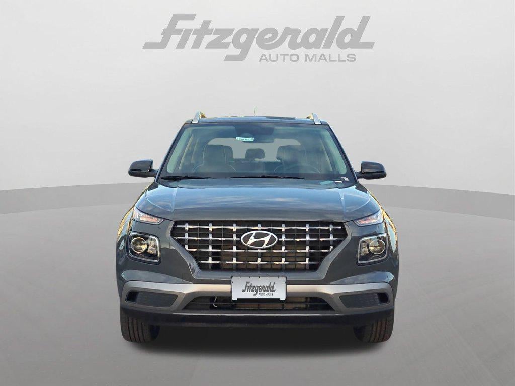 2026 Hyundai Venue SEL w/Two-Tone Roof