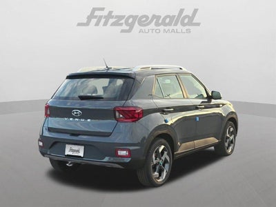 2026 Hyundai Venue SEL w/Two-Tone Roof