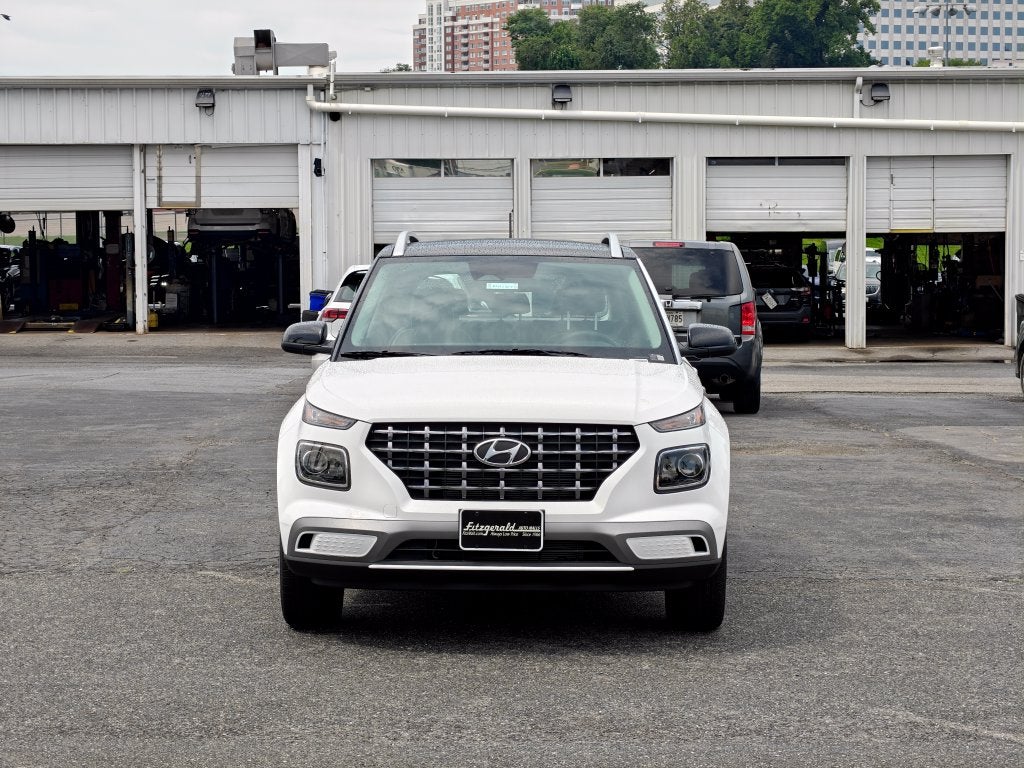 2026 Hyundai Venue SEL w/Two-Tone Roof