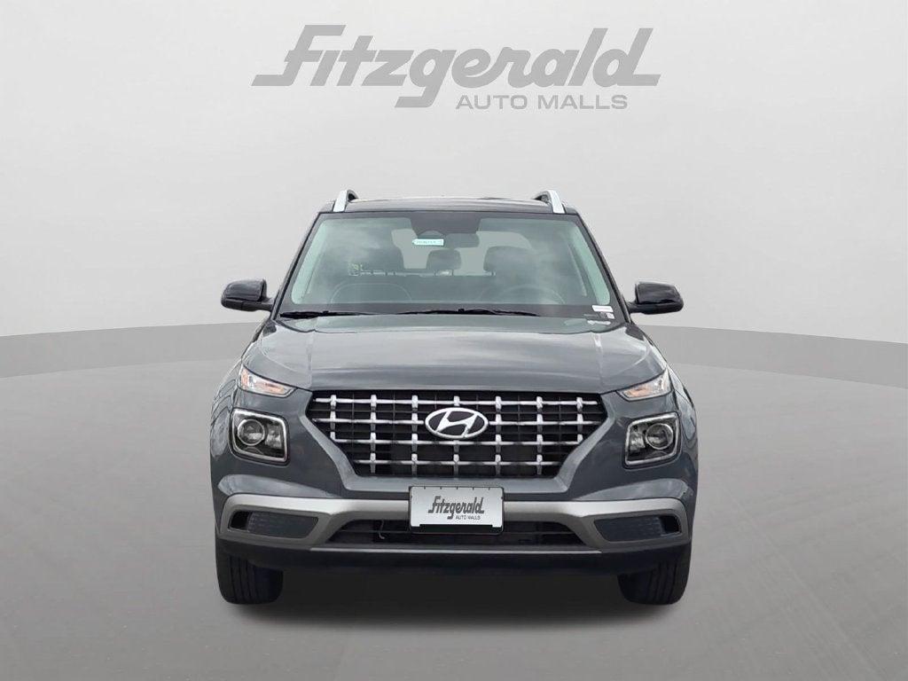 2026 Hyundai Venue SEL w/Two-Tone Roof