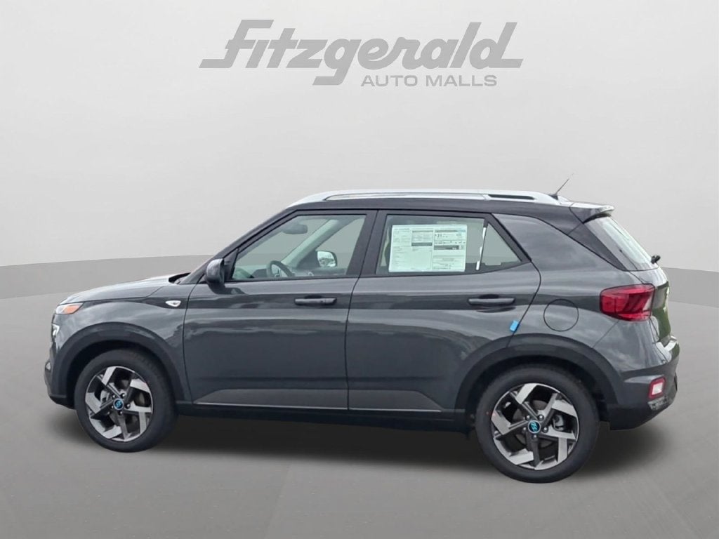 2026 Hyundai Venue SEL w/Two-Tone Roof