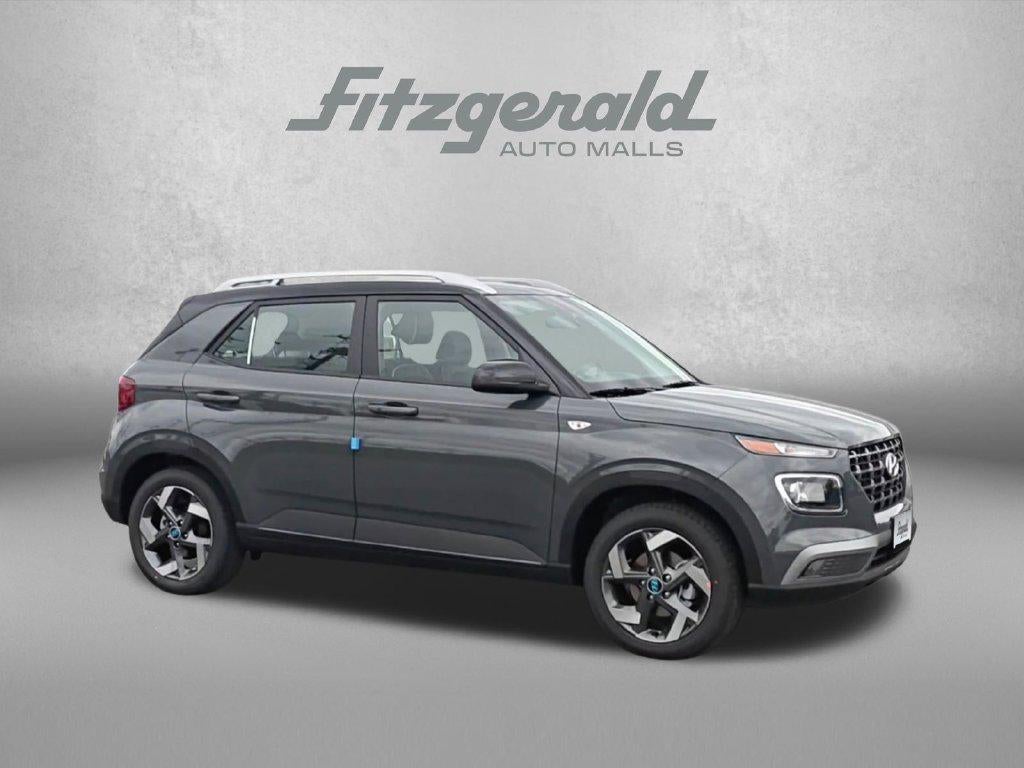 2026 Hyundai Venue SEL w/Two-Tone Roof