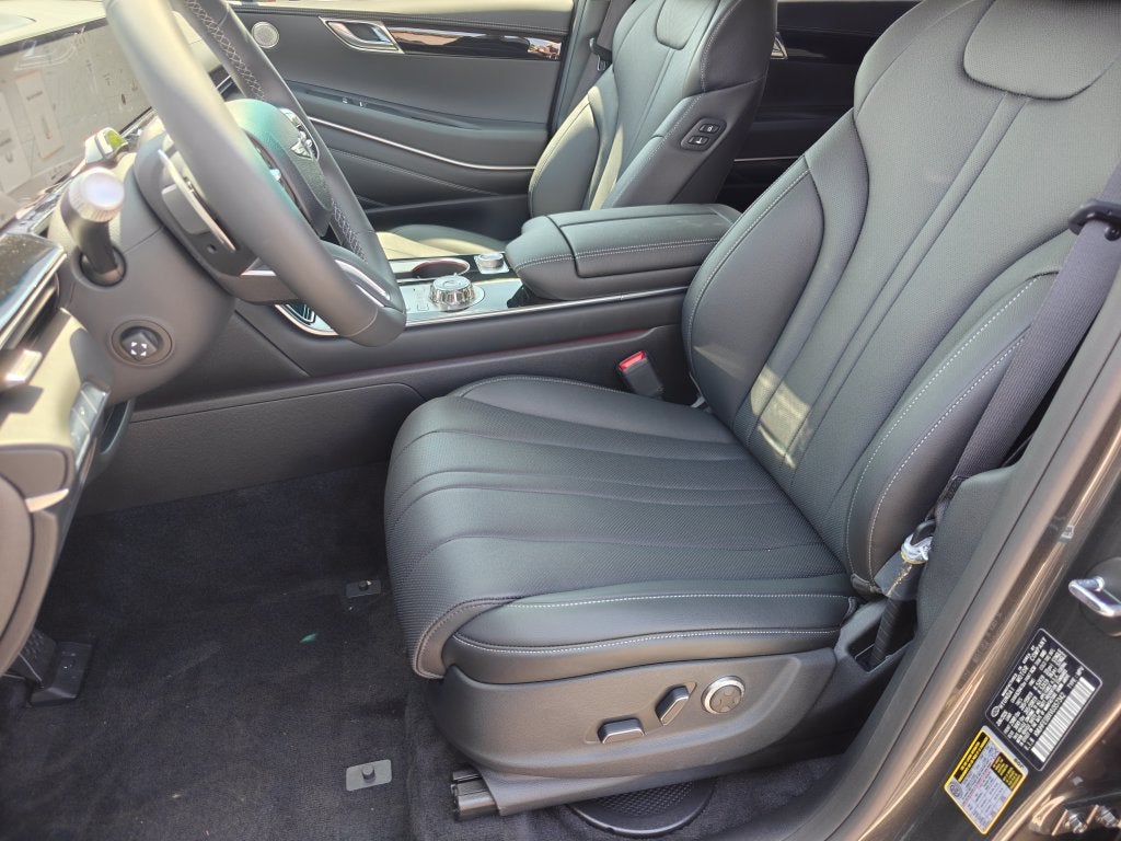 2027 Genesis GV80 2.5T