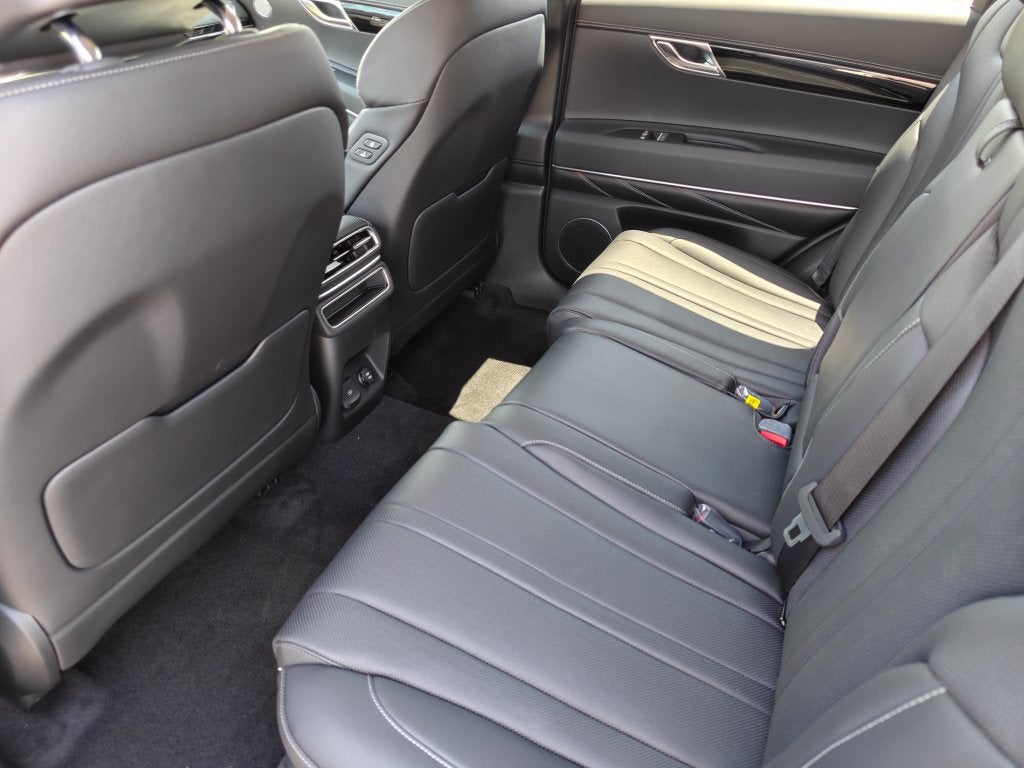 2027 Genesis GV80 2.5T