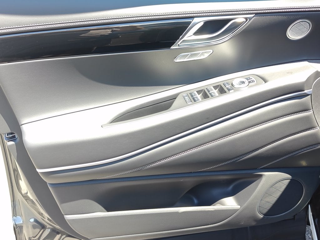 2027 Genesis GV80 2.5T