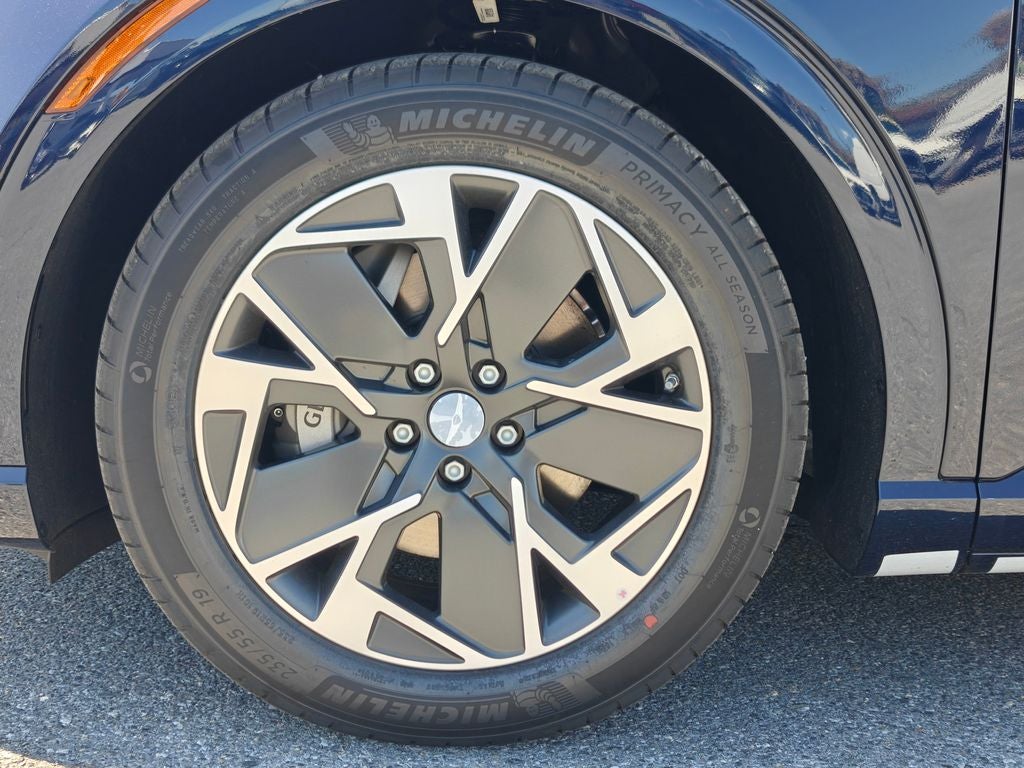 2026 Genesis GV60 Base