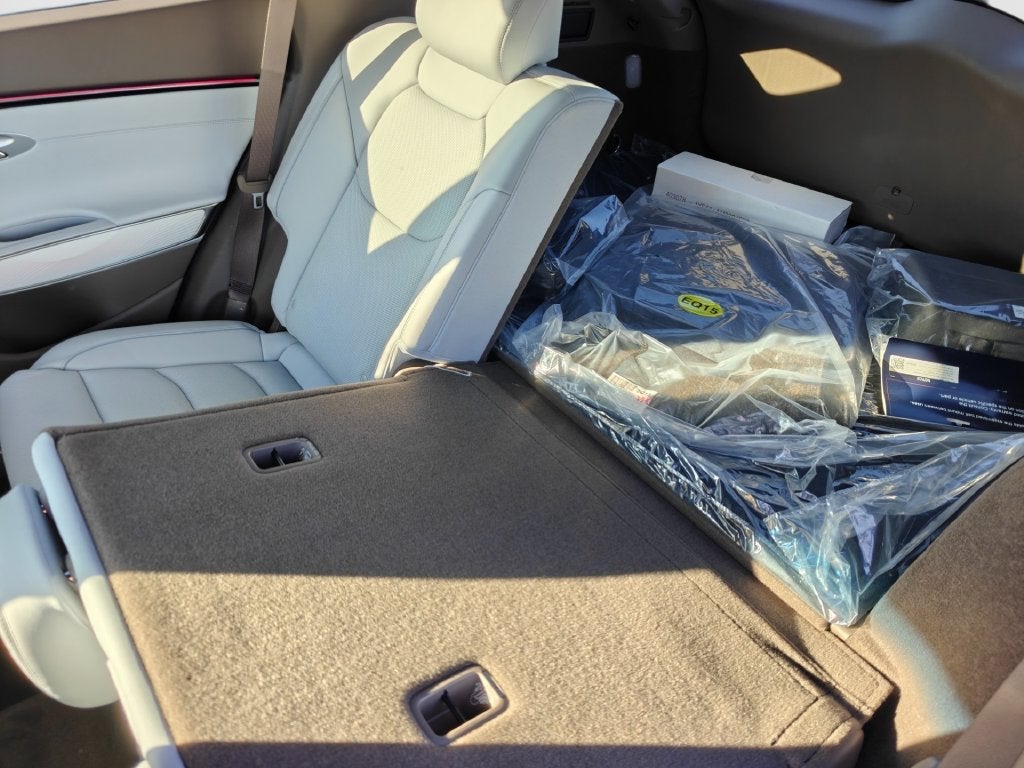 2027 Genesis GV70 2.5T Advanced