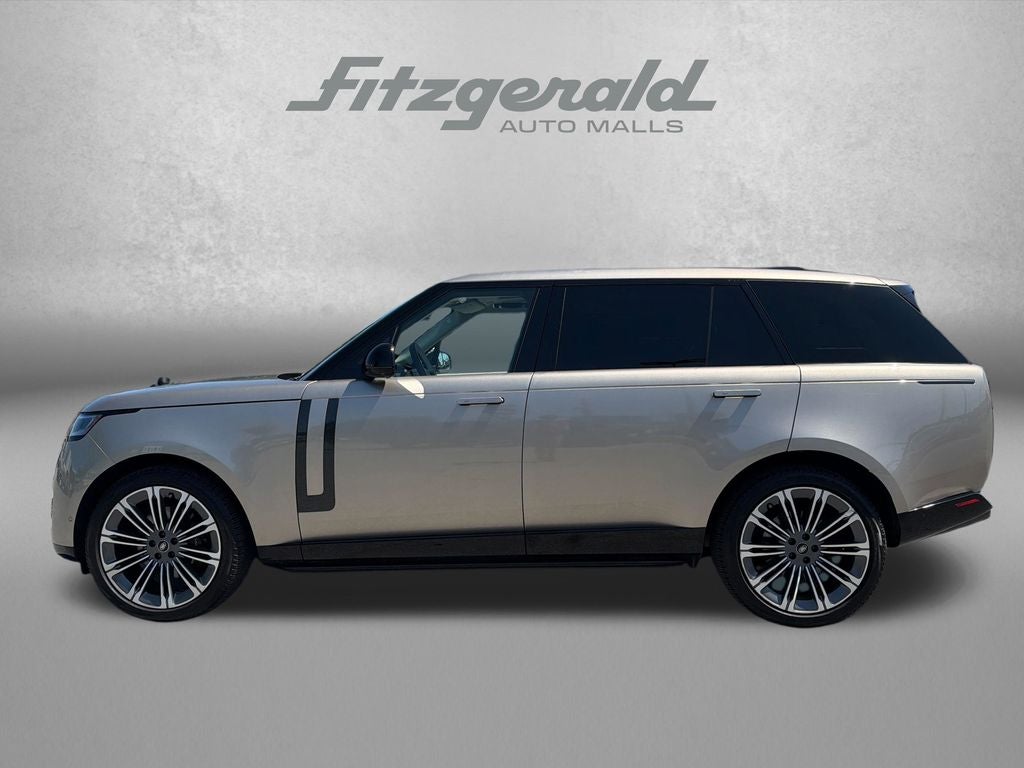 2024 Land Rover Range Rover SE LWB