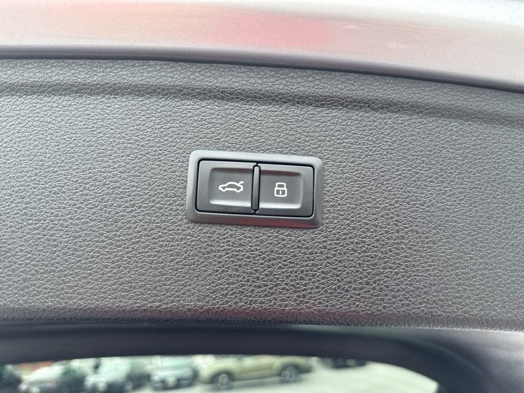 2022 Audi Q5 45 S line Premium quattro