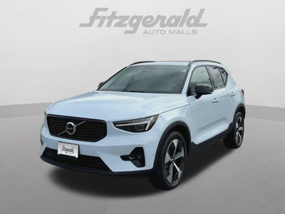 2026 Volvo XC40 B5 Plus