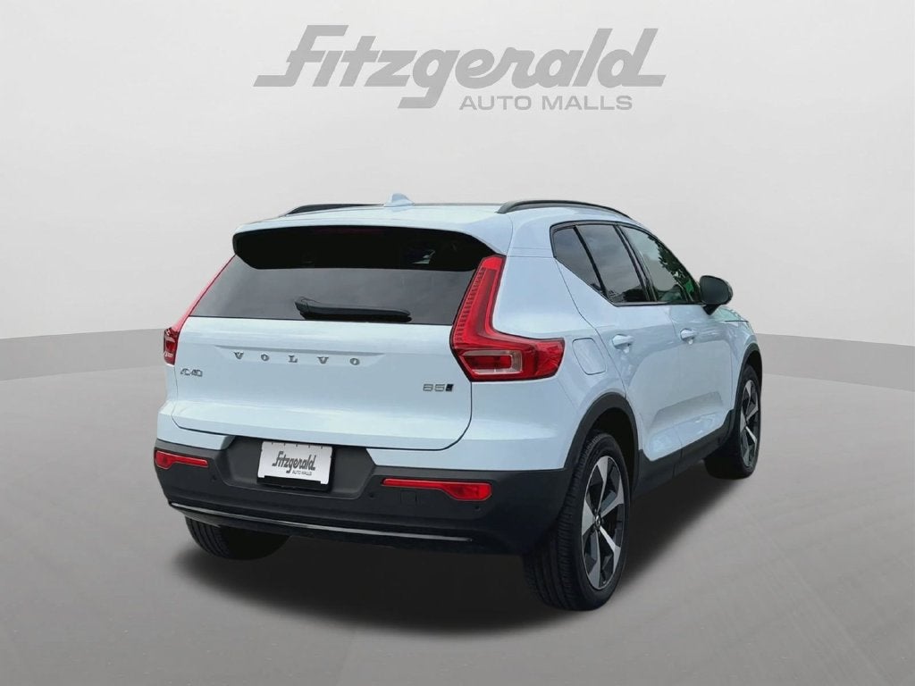 2026 Volvo XC40 B5 Plus