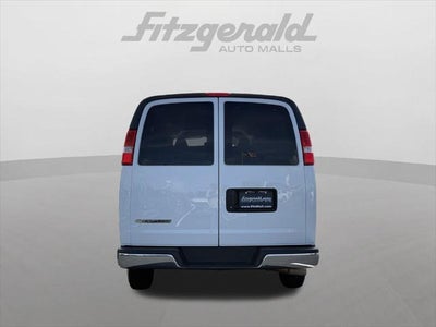 2025 Chevrolet Express LT Passenger