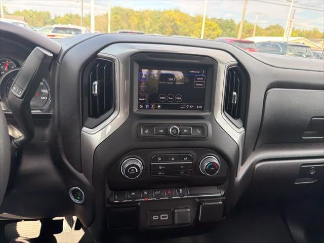 2023 Chevrolet Silverado Custom