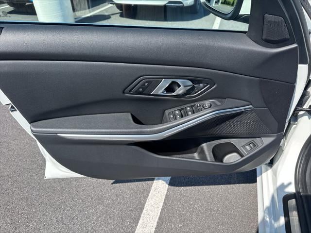 2025 BMW 330i 330i