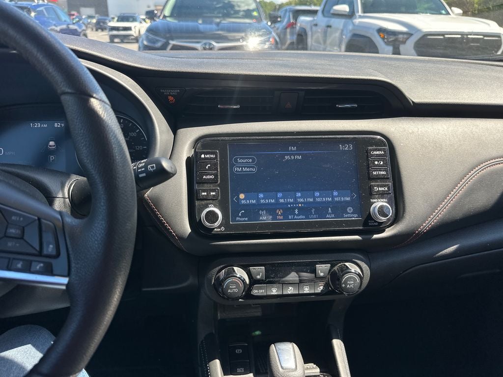 2024 Nissan Kicks SR