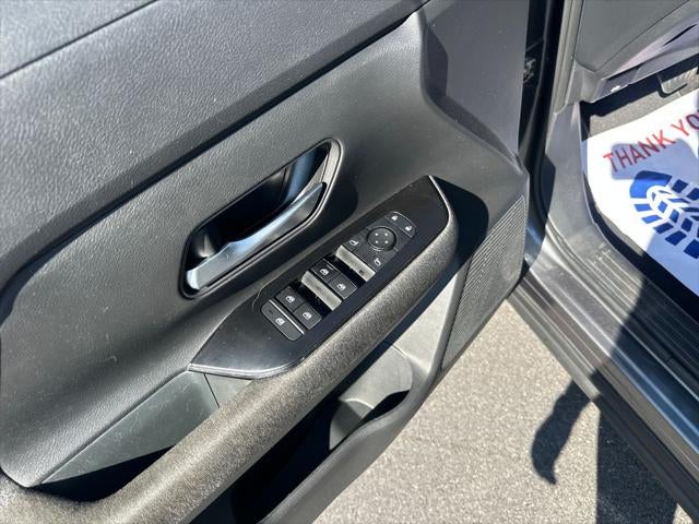 2025 Nissan Kicks MPV SV