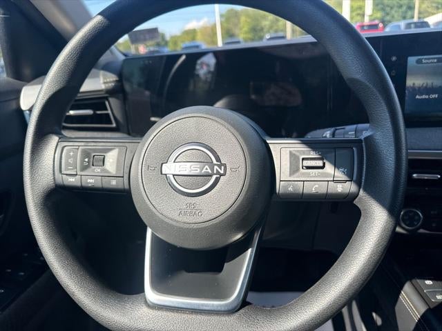 2025 Nissan Kicks MPV SV