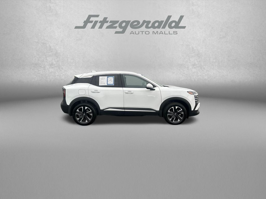 2025 Nissan Kicks MPV SV