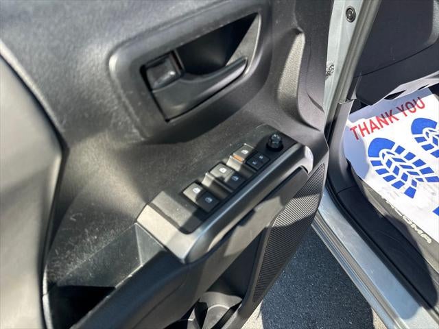 2021 Toyota TACOMA SR5 SR5 V6