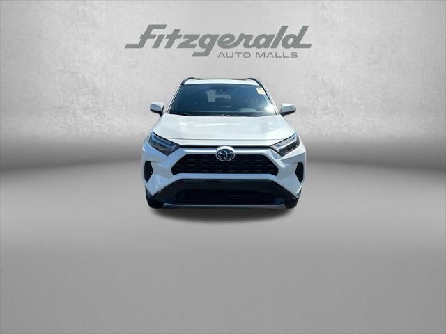 2022 Toyota RAV4 HYBRID SE