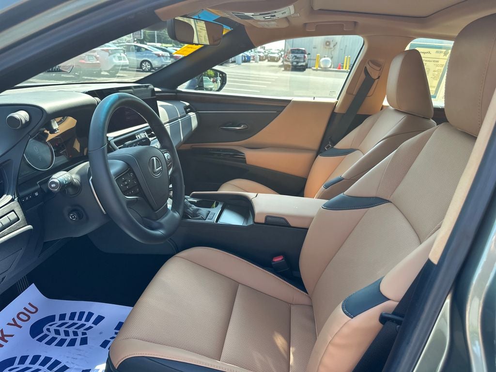 2025 Lexus ES 350