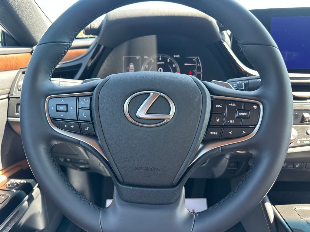 2025 Lexus ES 350