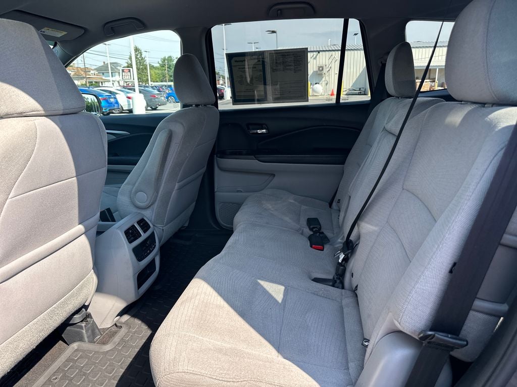 2017 Honda Pilot EX