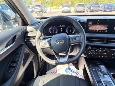 2023 INFINITI QX60 LUXE