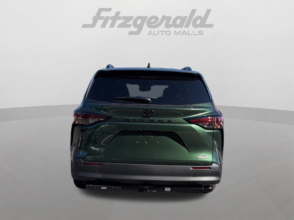 2026 Toyota Sienna Woodland Edition 7 Passenger