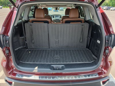 2019 Toyota Highlander Hybrid Limited Platinum