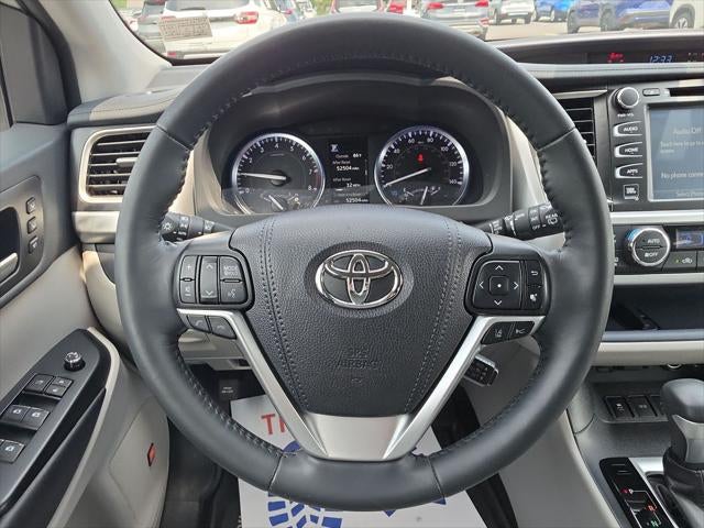 2019 Toyota Highlander Limited Platinum