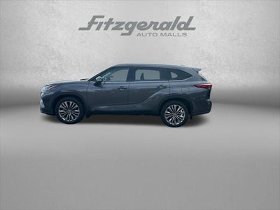 2021 Toyota Highlander Hybrid Platinum