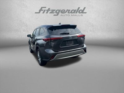 2021 Toyota Highlander Hybrid Platinum