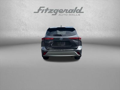 2021 Toyota Highlander Hybrid Platinum