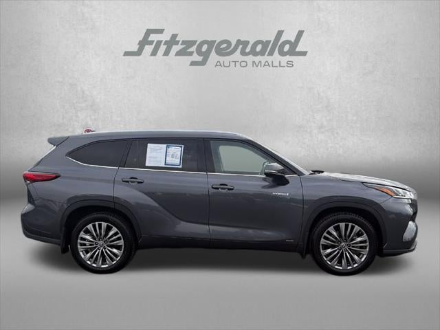 2021 Toyota Highlander Hybrid Platinum