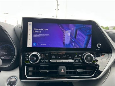 2023 Toyota Highlander Hybrid Platinum