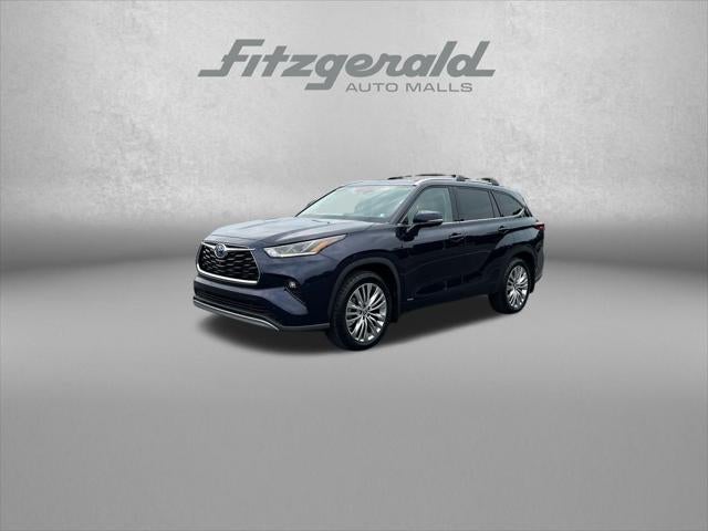 2023 Toyota Highlander Hybrid Platinum