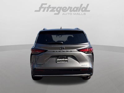 2026 Toyota Sienna Platinum 7 Passenger