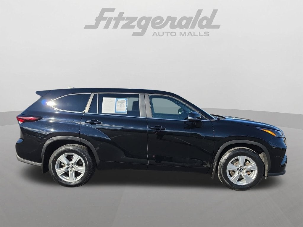 2024 Toyota Highlander LE