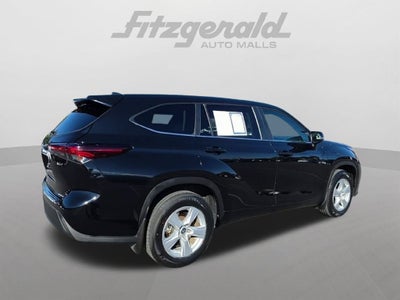 2024 Toyota Highlander LE