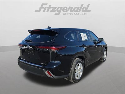 2024 Toyota Highlander LE