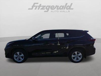 2024 Toyota Highlander LE