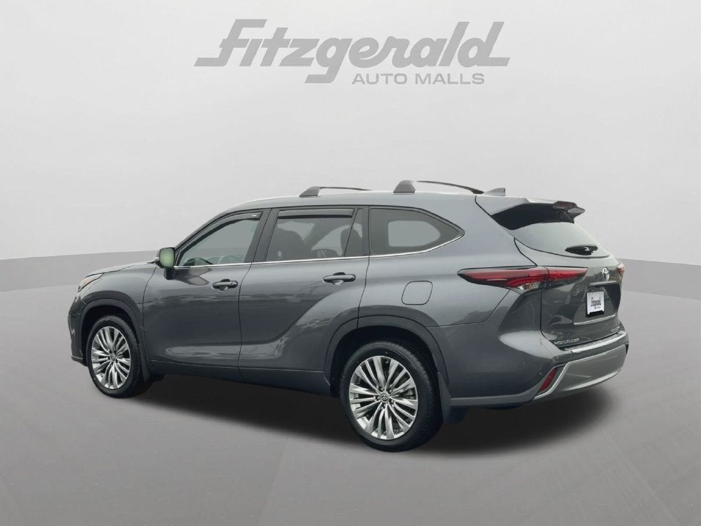 2024 Toyota Highlander Platinum