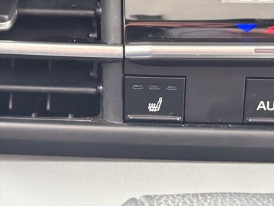 2025 Toyota Sienna XLE 8 Passenger