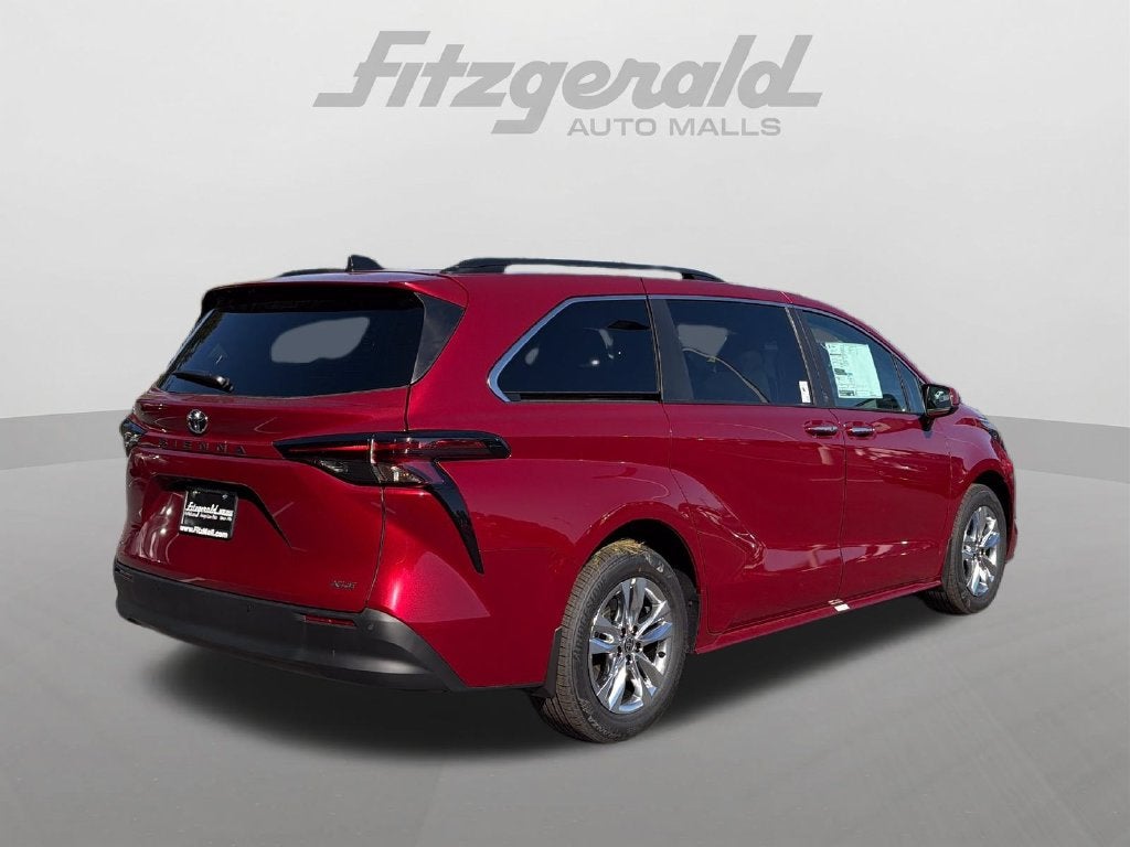 2026 Toyota Sienna XLE 7 Passenger