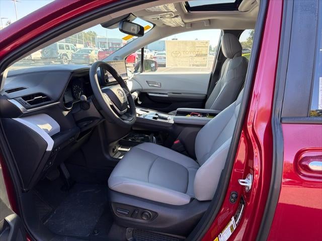 2026 Toyota Sienna XLE 7 Passenger