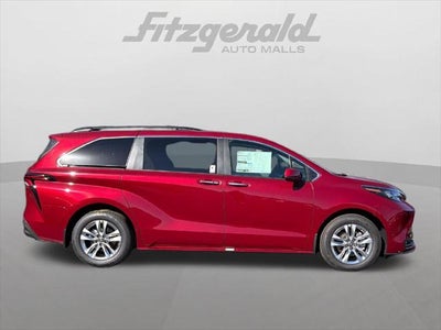 2026 Toyota Sienna XLE 7 Passenger